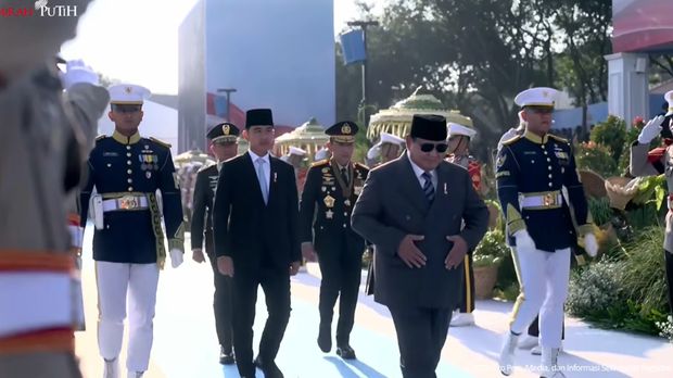 Presiden Prabowo Subianto dan Wakil Presiden Gibran Rakabuming Raka Presiden Prabowo Subianto dan Wakil Presiden Gibran Rakabuming Raka di Upacara Hari Bhayangkara ke-80 di Latsat Brimob Polri, Cikeas, Bogor, Rabu (1/7/2026).