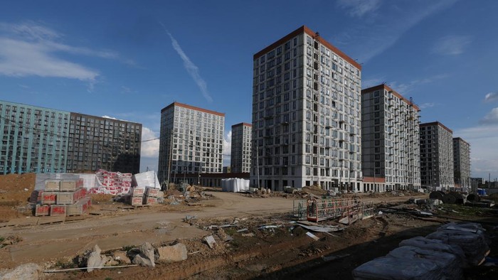 Buildings under construction at the Ostafyevo residential complex by developer Samolet, in outer Moscow, Russia, May 14, 2026. REUTERS/Ramil Sitdikov