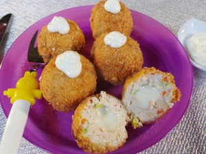 Resep Anak: Cheesy Chicken Balls