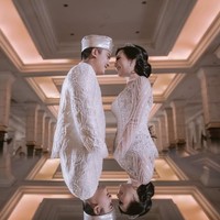 Selebgram Sarah Alana Gibson resmi menikah dengan suaminya, Diska Resha Putra, pada 31 Januari 2021. Suami Sarah diketahuii berprofesi sebagai politisi muda. Foto: Instagram/@sarahgibson21