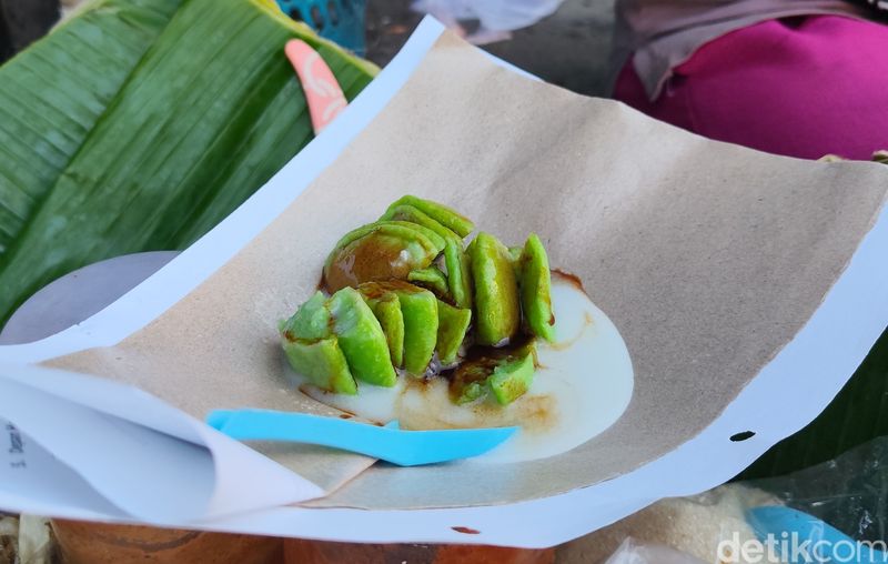 Serabi kinca khas Cirebon.