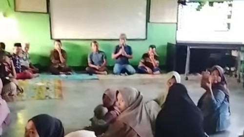 Suasana mediasi antara sekolah dengan wali murid di Yayasan As-Saggaf Bengkaung, Desa Danger, Kecamatan Masbagik, Lombok Timur, NTB, Rabu (1/7/2026). (Istimewa)