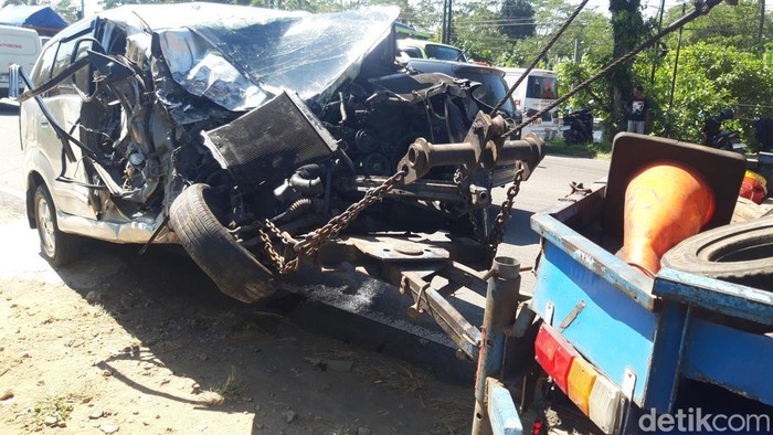 TKP kecelakaan beruntun di depan SDN 3 Penggung Boyolali, Rabu (1/7/2026).