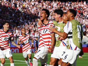 Hasil Piala Dunia 2026: 10 Pemain Amerika Serikat Kalahkan Bosnia 2-0