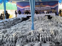 Dirjen Bea Cukai Ungkap Awal Mula Bongkar Gudang 3,37 Ton Ganja Lewat X-ray