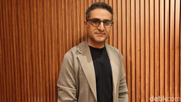 Director Marketing & Communication MediaTek India & Southeast Asia, Anuj Sidharth