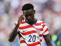 Video: Trump Telepon FIFA Minta Kartu Merah Balogun Ditinjau