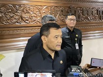 Pemprov Jateng Turun Tangan Perbaiki SD-SMP, Bupati dan Walkot Diberi Peringatan