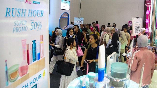 Sebanyak 70 persen peserta merupakan brand lokal yang turut memamerkan inovasi produk kecantikan buatan Indonesia. Foto: detikFoto/Rafida Fauzia