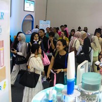 Sebanyak 70 persen peserta merupakan brand lokal yang turut memamerkan inovasi produk kecantikan buatan Indonesia. Foto: detikFoto/Rafida Fauzia