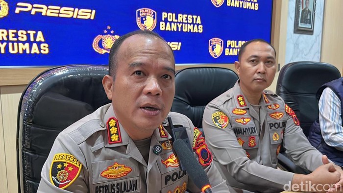 Kapolresta Banyumas, Kombes Petrus Silalahi memberikan keterangan kepada wartawan, Kamis (2/7/2026).