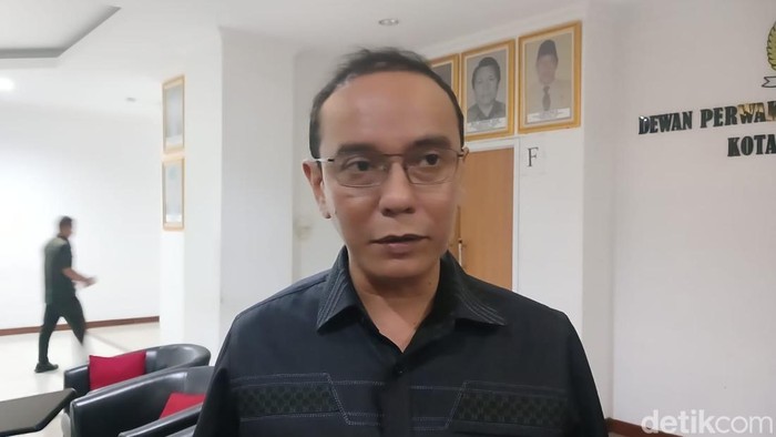 Ketua Komisi IV DPRD Samarinda Mohammad Novan Syahronny Pasie terima aduan SPMB