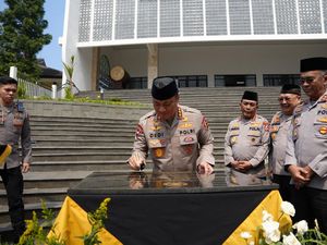 Wakapolri Resmikan Revitalisasi Masjid Panggilan Sujud di Lemdiklat Polri