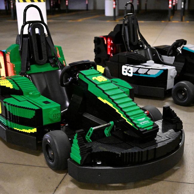 Mobil Lego Berukuran Asli Siap Ramaikan Formula 1 GP Inggris