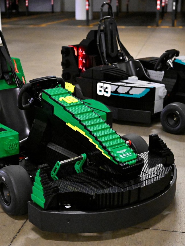 Mobil Lego Berukuran Asli Siap Ramaikan Formula 1 GP Inggris