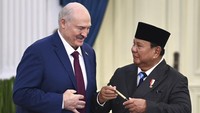 Suasana akrab yang terlihat sepanjang pertemuan mencerminkan semangat Indonesia dan Belarus untuk membangun kerja sama yang semakin kuat di masa depan. ANTARA FOTO/Galih Pradipta