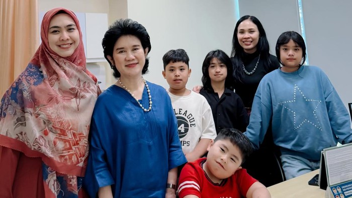 Oki Setiana Dewi Rutin 6 Tahun ke Klinik Pediatri demi Sulaiman