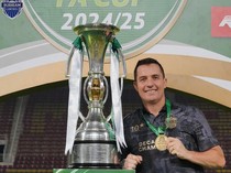 Pelatih Asal Brasil Osmar Loss Dikabarkan Dilirik Persib