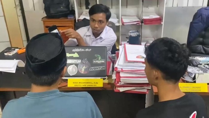 Pemuda busur panah wargai di Makassar diperiksa polisi.