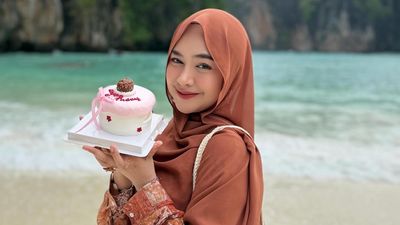 Keseruan Ria Ricis Rayakan Ultah ke-31 di Phuket