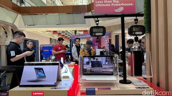 Yoga Slim 7i Ultra FIFA World Cup 26 Edition: Perangkat tipis nan elegan yang mengedepankan kreativitas dan mobilitas tinggi. Foto: detikINET/Anggoro Suryo Jati