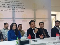 Curhat Kuliah 5 Tahun, Menko Yusril Akhirnya Raih Gelar Doktor dari UI