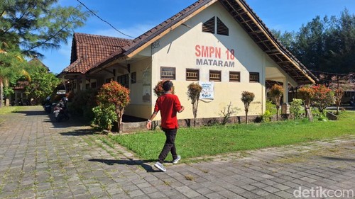 Suasana SMPN 18 Mataram, Kamis (2/7/2026). (Nathea Citra/detikBali)