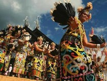 Mengenal Tarian Enggang Dayak Kenyah yang Sambut Presiden Belarus di RI