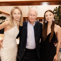 Transformasi Vera Wang menuai pujian dari para penggemarnya. Banyak yang mengaku terpukau dengan penampilan baru sang desainer. Selamat ulang tahun, kamu memancarkan cahaya! tulis salah satu penggemar. Foto: Instagram/@verawang