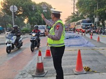 Ada Pengecoran Jalan, Lalin di Jl Daan Mogot Arah Rawa Buaya Jakbar Macet