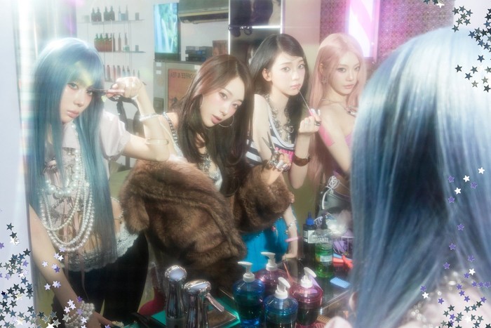 Foto aespa untuk album mini (EP) Jepang Kiss N Tell.