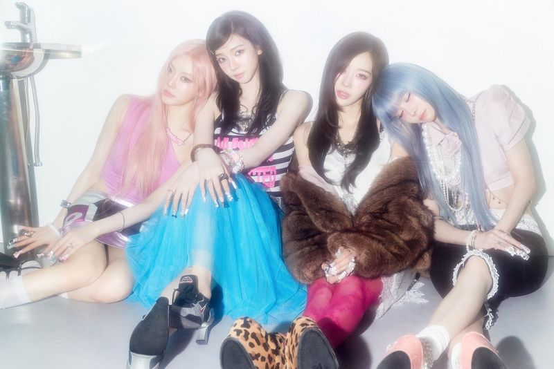 Foto aespa untuk album mini (EP) Jepang Kiss N Tell.