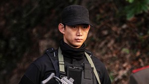 Park Young Gwang punya hubungan dengan Manager Kim di masa lalu. (Foto: dok. SBS)