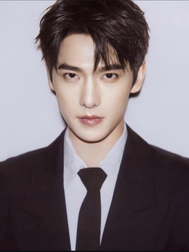 7 Pesona Yang Yang, Drama China Barunya Bikin Fans Nggak Sabar