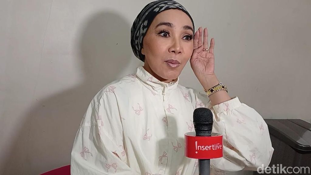Dewi Gita Akui Rogoh Kocek Dalam-dalam Untuk Makan Kucing Peliharaan