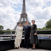 Foto: Diplomasi Fashion Putri Sirivannavari saat Raja Thailand Kunjungi Paris