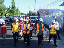 Gubernur Sulsel Kebut Pembangunan Jalan di Sidrap demi Dukung Ekonomi Warga