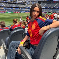 Spanyol, Inés Garcia, pacar Lamine Yamal hampir tidak pernah absen mendukung kekasihnya di Piala Dunia 2026. Gaya dan potret mesranya dengan pemain Barcelona selalu jadi sorotan penggemar. Foto: Dok. Instagram Ines Garcia