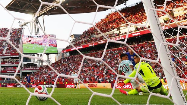Ivan Perisic Soccer Football - FIFA World Cup 2026 - Round of 32 - Portugal v Croatia - Toronto Stadium, Toronto, Canada - July 2, 2026 Croatia's Ivan Perisic scores their first goal REUTERS/Dylan Martinez
