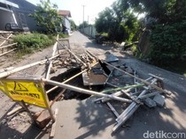 3 Bulan Jalan Watubelah Cirebon Ambles, Mobil Tak Bisa Lewat