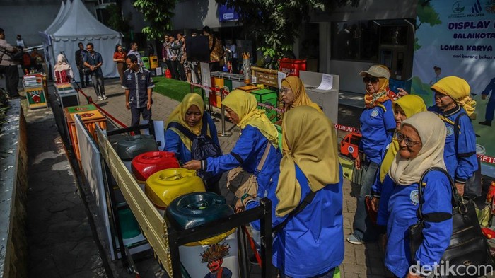 Jakarta Eco Future Festival (JEFF) 2026 digelar di Balai Kota Jakarta, Jumat (3/7/2026). Festival lingkungan ini menjadi wadah kolaborasi pemerintah, komunitas, pelaku usaha, akademisi, dan masyarakat.