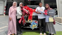 Jirayut lalu meminta doa ke ibunya untuk selalu diberikan kesehatan dan kesuksesan. Yang aku harap mama sehat doain anakmu trus sehat makin sukses dan selalu ingat sama keluarga berkah ya mama love you ma, tulisnya. (Foto: dok Instagram jirayutdaa4official)