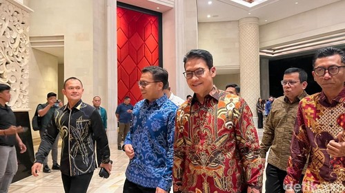 Kapolda Bali Irjen Daniel Adityajaya tiba di Trans Resort, Badung, Bali, Jumat (3/2/2026), untuk menghadiri detikBali-Nusra Awards 2026. (Rizki Setyo/detikBali)