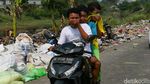 Kebakaran TPA Jatiwaringin Masuk Hari Keempat