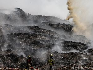 Udara Sekitar TPA Jatiwaringin Masih Tak Sehat, Warga Diimbau Pakai Masker