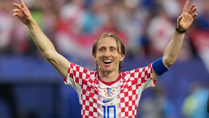 Soccer Football - FIFA World Cup 2026 - Group L - Croatia v Ghana - Philadelphia Stadium, Philadelphia, Pennsylvania, U.S. - June 27, 2026 Croatias Luka Modric celebrates after the match IMAGN IMAGES via Reuters/James Lang     TPX IMAGES OF THE DAY