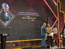 Men Djenggo Dianugerahi Penghargaan Pelopor Kuliner Tradisional Bali