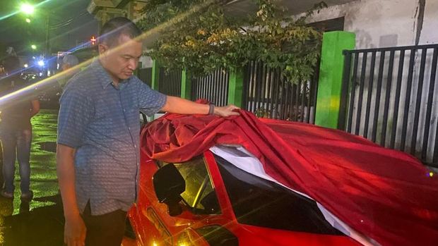 Penampakan mobil-mobil yang disita Kejagung dari kasus tambang di Kalbar (dok. Kejagung)