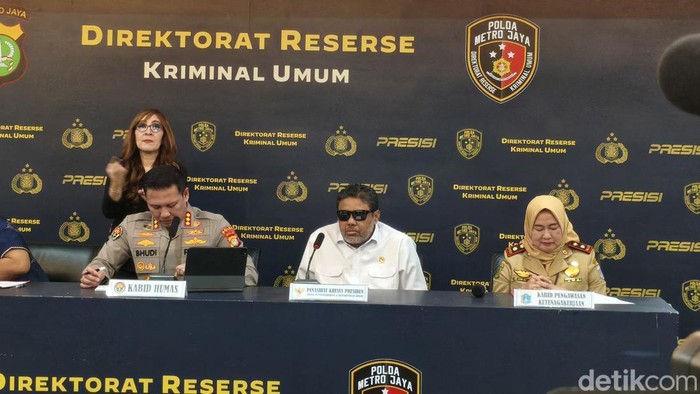 Penasihat Khusus Presiden Bidang Buruh, Said Iqbal, telah meminta stafnya membuatkan BPJS bagi ketiga karyawan percetakan korban penyekapan di Jakpus. (Kurniawan/detikcom)