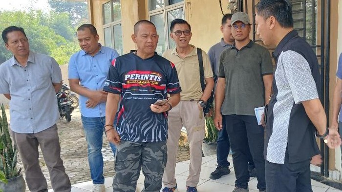 Sekda Empat Lawang Fauzan Khoiri Denin melakukan  sidak ke sejumlah Organisasi Perangkat Daerah (OPD)
